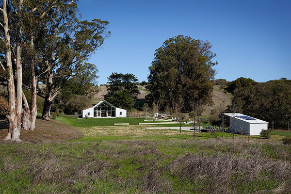 Hupomone-Ranch-Turnbull-Griffin-Haesloop-Architects-03-1-Kindesign