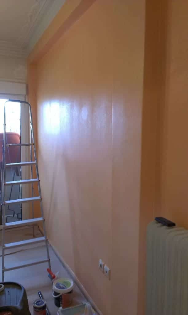 ανακαίνιση κατοικίας βάψιμο δωματίου