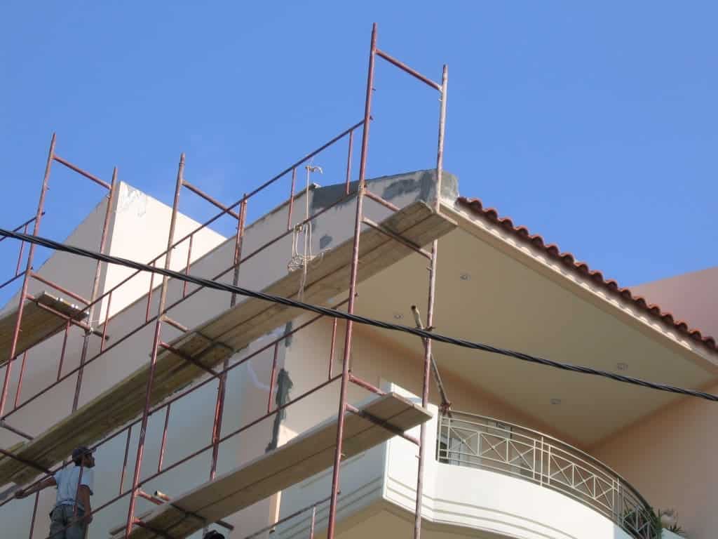 Επισκευή εξωτερικών τοίχων σοβάδες