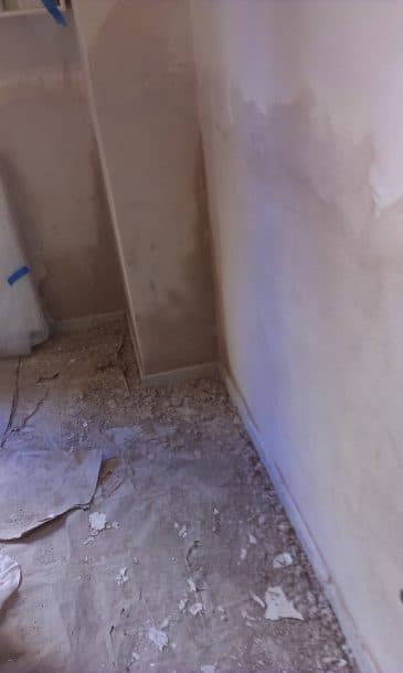 Επισκευή σπιτιού με προβλήματα υγρασίας