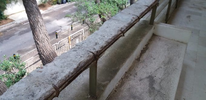 Επισκευή κουπαστή από μπετόν σε μπαλκόνια